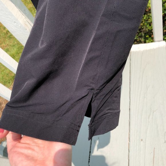 Under Armour Golf‎ Pants Crop Capri, Size 6 - Picture 6 of 10